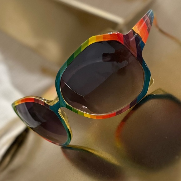 🌈Rainbow Sunglasses - Picture 3 of 8